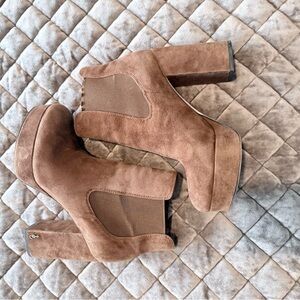 Sam Edelman Tan Suede Platform Chelsea Booties